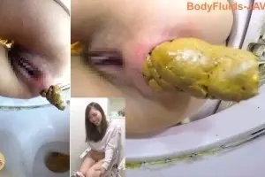 Asian girl hard to poop 7