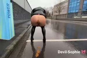 Shit Rain Porn - Diarrhea on a rainy day - Pooping, pissing girls and scat porn videos -  PooPeeGirls