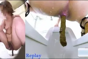 Pretty Asian girls poop in the toilet compilation